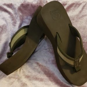 Reef sz 11 platform flip flops